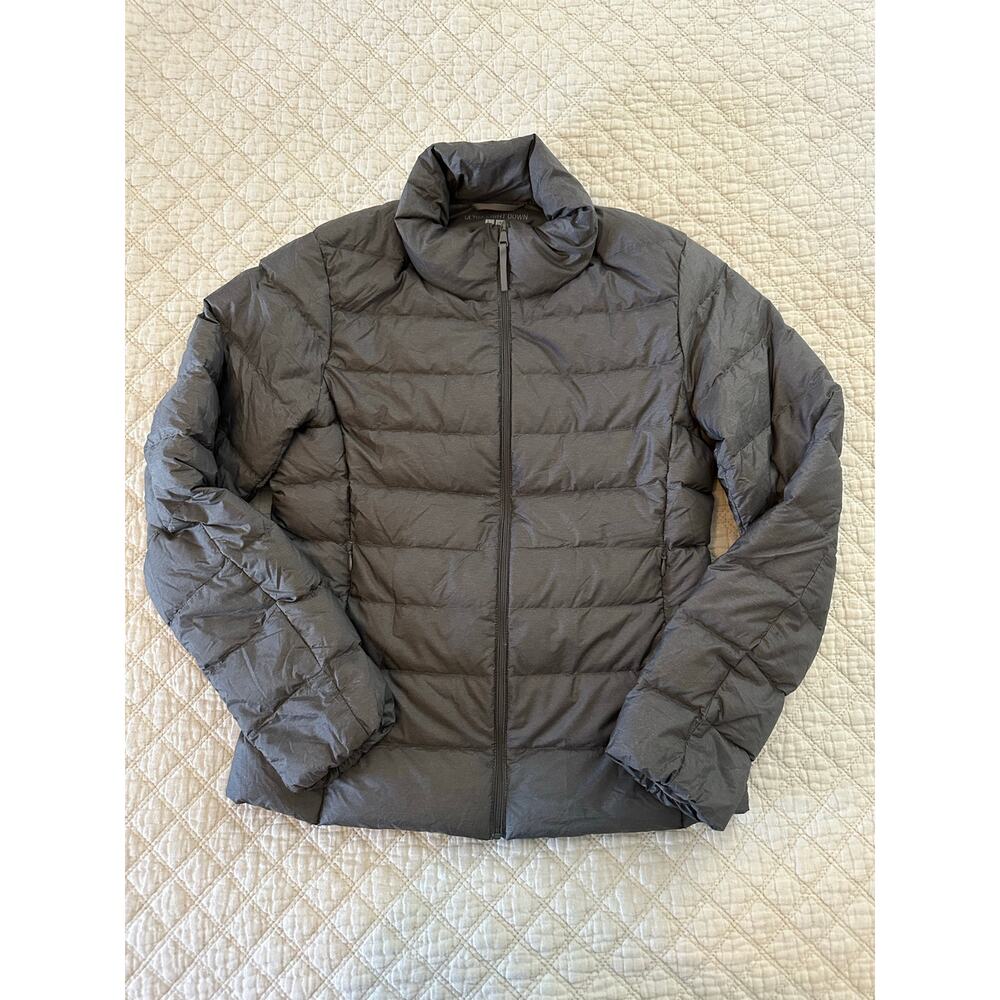 Uniqlo Ultra Light Down Gray Packable Lightweight Puffer Womens XXS